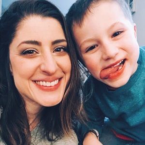 Meet your Posher, Kimberly